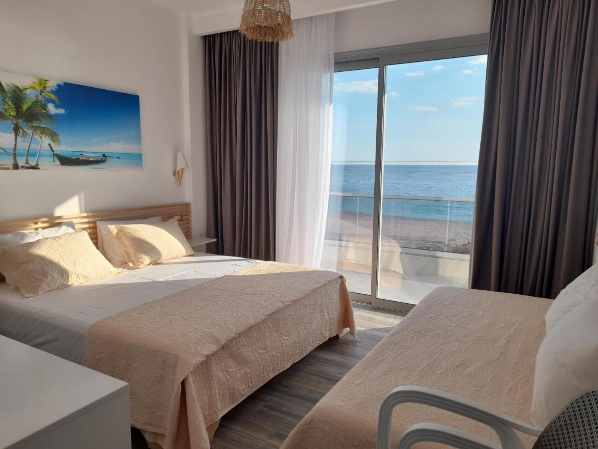 Anxhelos Hotel Himare Eksteriør bilde