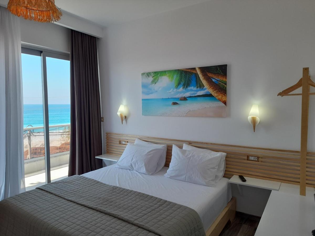Anxhelos Hotel Himare Eksteriør bilde