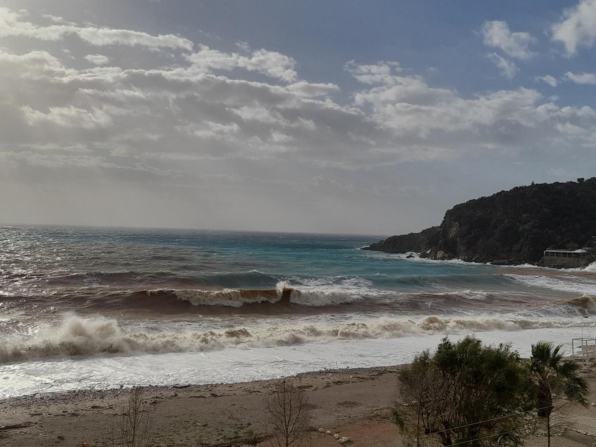 Anxhelos Hotel Himare Rom bilde